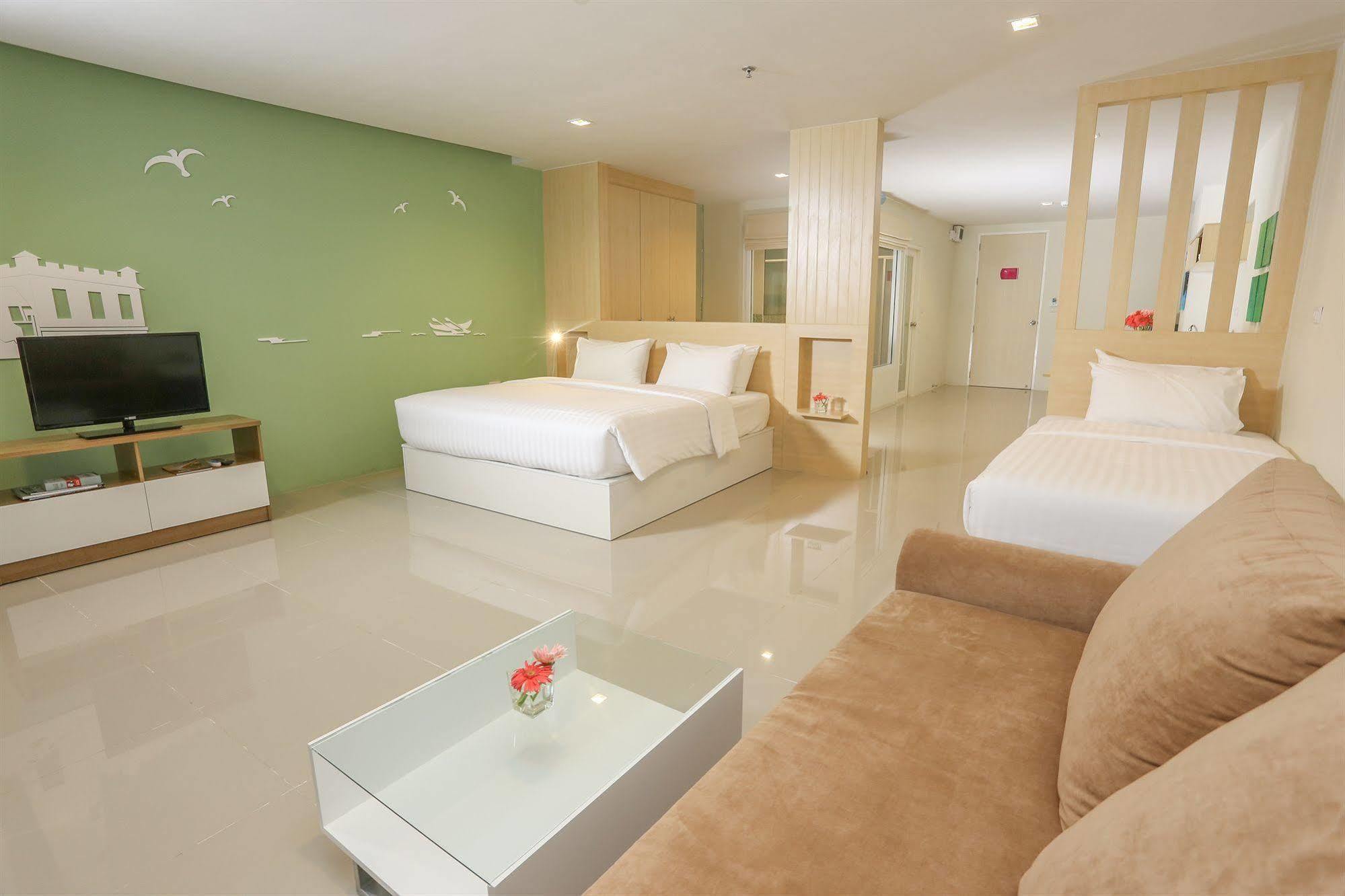 R-Con Rest Sea Hotel Pattaya Exterior foto